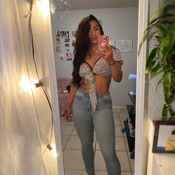 Flower wrap up crop top - Picture 7 of 7